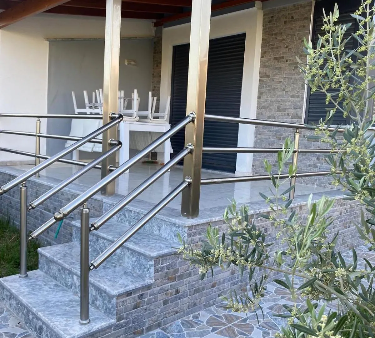 Triplex Summer House, New Building Dikili 0*,  Turquia
